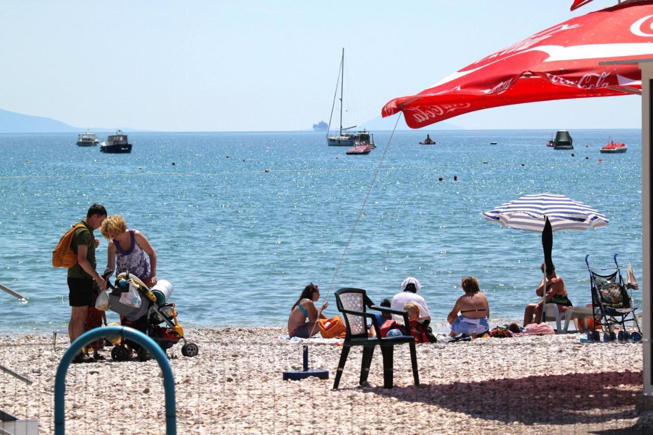 Apartments And Rooms With Parking Space Rabac, Labin - 12368 Eksteriør bilde
